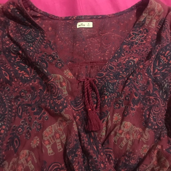 Maroon Hollister Top - Picture 2 of 3